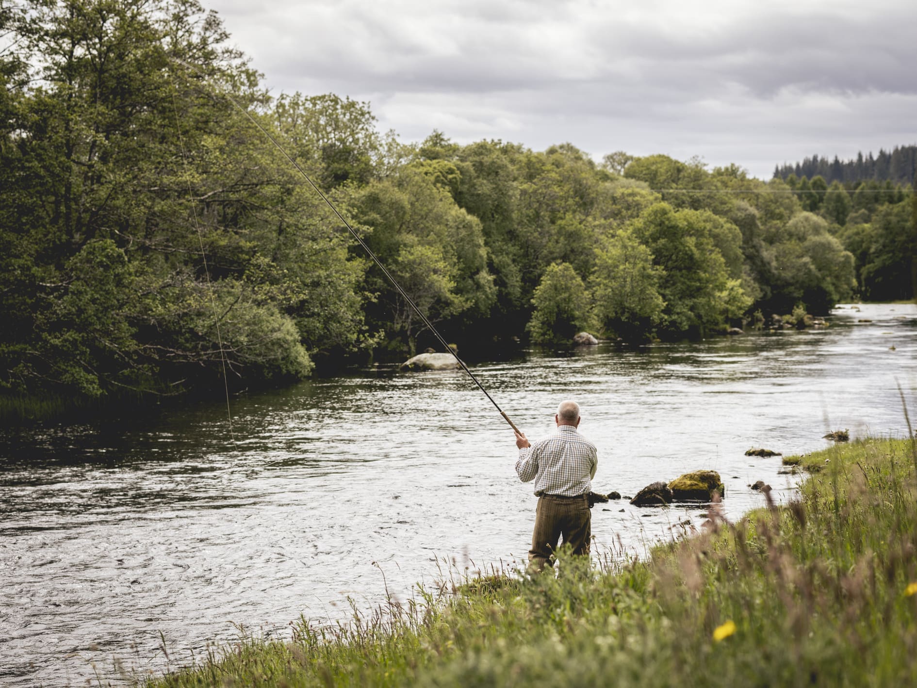 Low Res_Billy Bolton_Lairg Lodge_396 Salmon Fishing on the River Shin | Week-Long Stays at Lairg Lodge